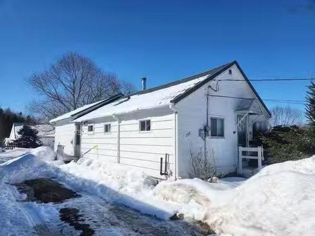 232 King Street, Truro, NS, B2N 3L6 house for sale Listing.