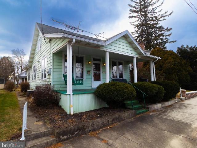232 Henderson Street