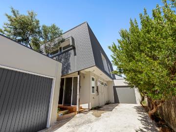 2/32 Margate Street, Barwon Heads VIC 3227 Townhouse For Rent | Domain