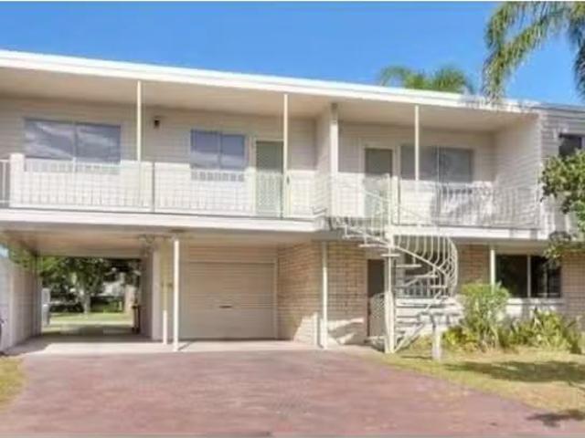 2/32 South Street, Coolangatta Apartment for rent Listed by B.