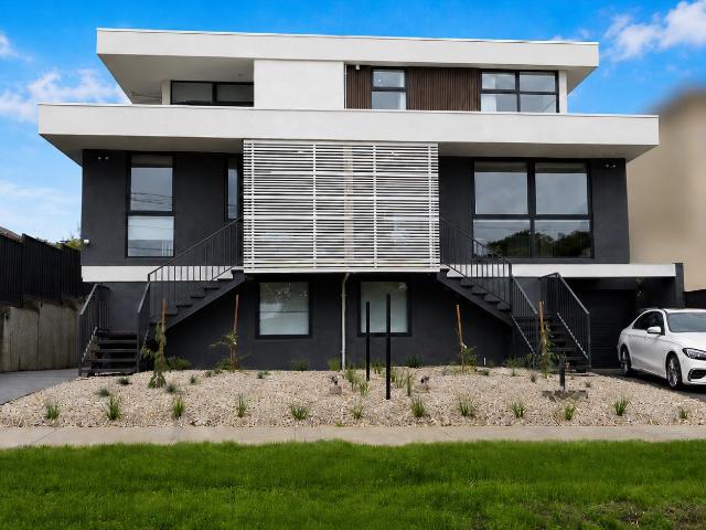 2/32 Stapley Crescent, Chadstone