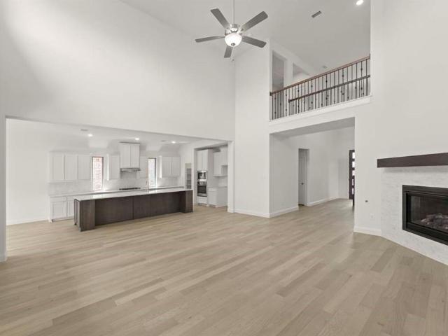 232 Parkland Valley