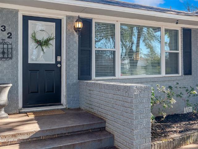 232 Roma Drive