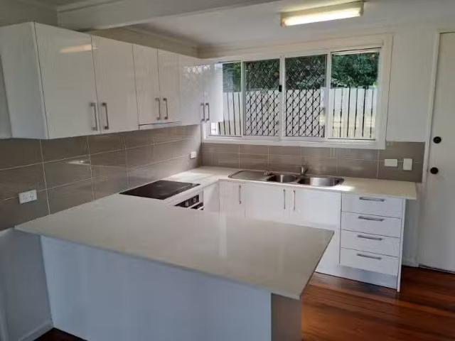 2/32 West Street, Highgate Hill Apartment for rent Listed by.