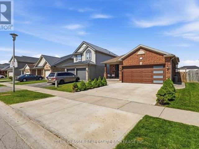 2334 Meadowgate Boulevard, London South U, ON, N6M 1L6 house for sale | Listing ID X13744 | Royal LePage