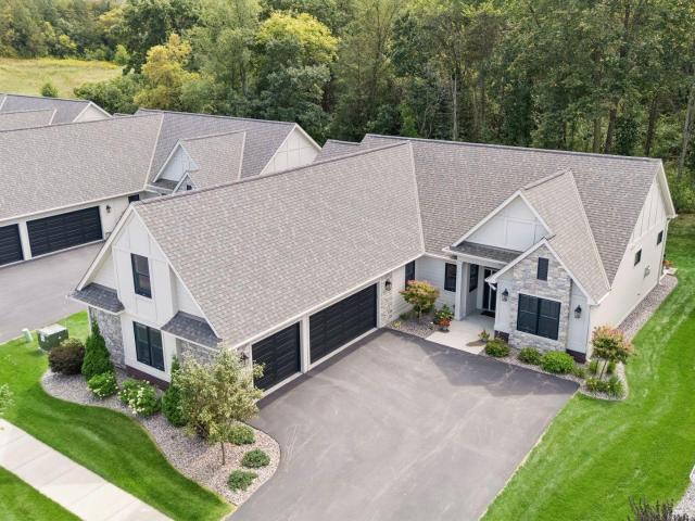 2334 Simply Living Lane