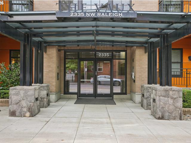 2335 nw raleigh st # 105