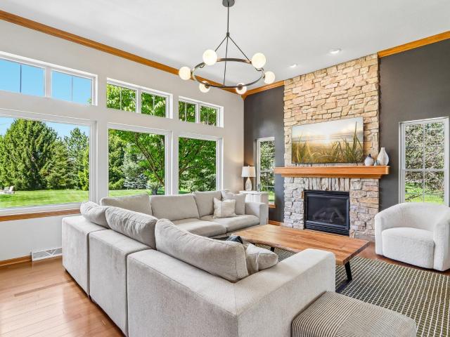 2335 N Forest Run