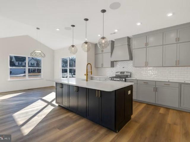 2337 Garwood