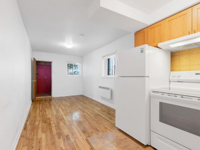 2338A Rue Pauline, Montréal LaSalle, QC H8N