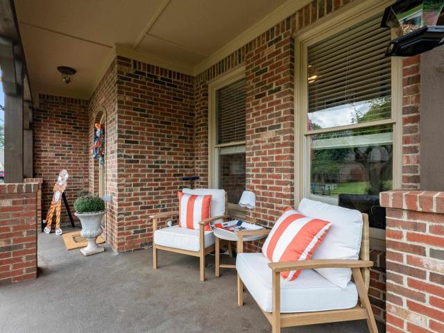 2339 Abbeyglen Circle