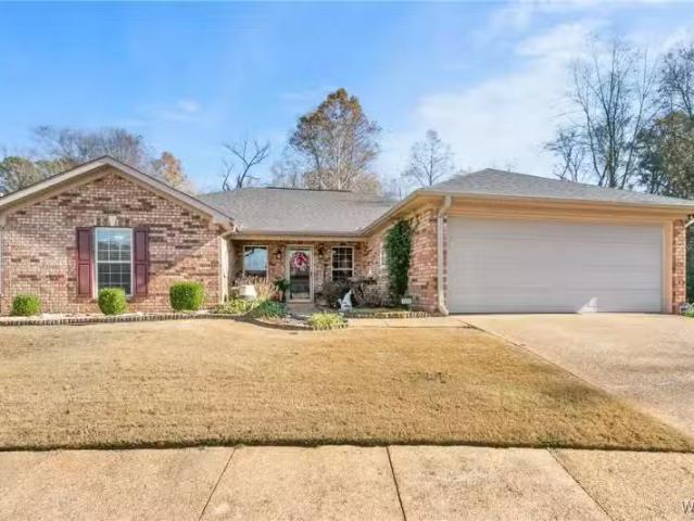 2330 CROSS CREEK DR, TUSCALOOSA, AL 35404
