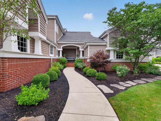 2330 Turnberry Lane
