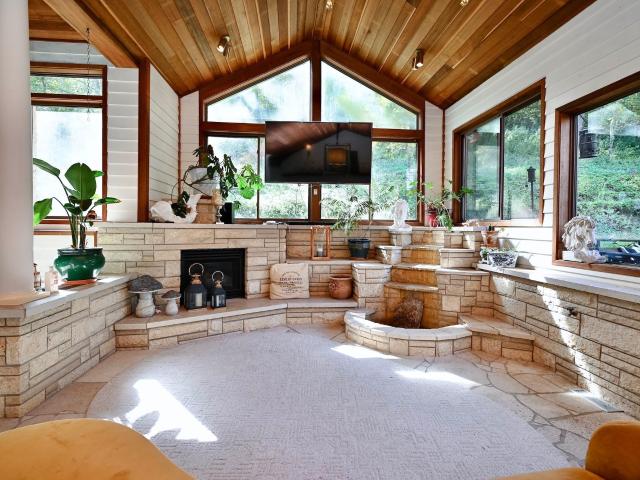 2331 Goodview Road