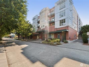 2331 42nd Ave SW, Unit 414, Seattle, WA 98116 | MLS #2495