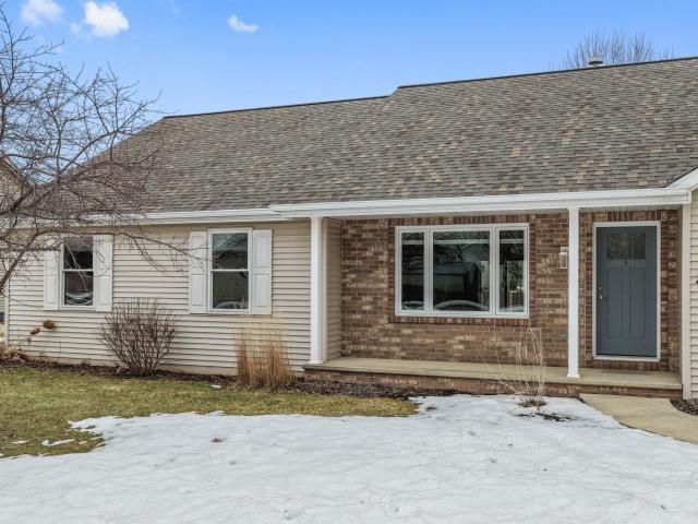 2332 oak ridge circle