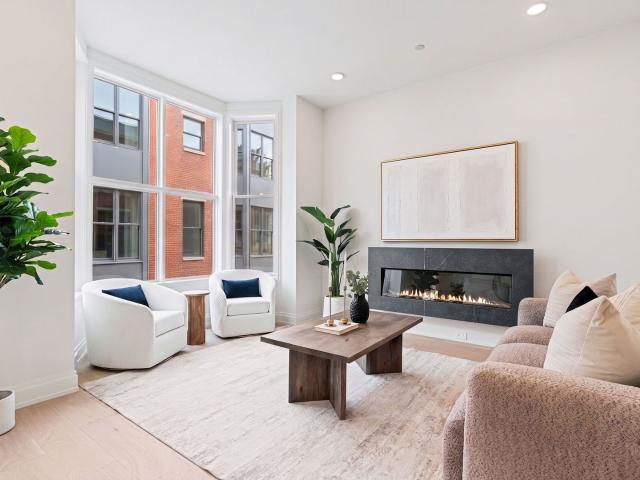 2333 N Cambridge Avenue # B