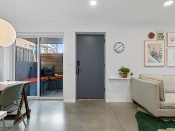 2333 Napier Street, Vancouver, BC, V5L 2P4 townhouse for sale | Listing ID R3137 | Royal LePage