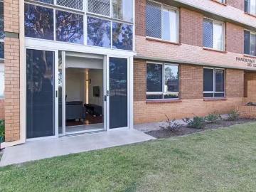 2/33 35 Tourist Road, East Toowoomba, QLD 4350