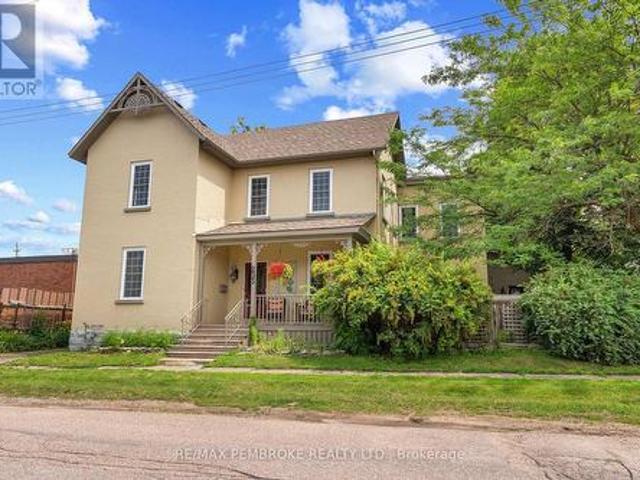 233 Catherine Street, Pembroke, ON, K8A 1V5 house for sale | Listing ID X13625 | Royal LePage