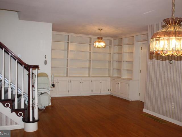 233 Avon Drive