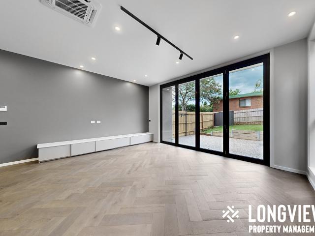 2/33 hampshire road, glen waverley, vic, 3150