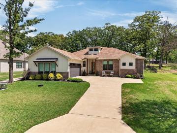 233 Hide A Away Dr, Mabank, TX 75156 | MLS #21237