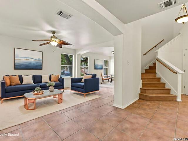 233 Julian Pt