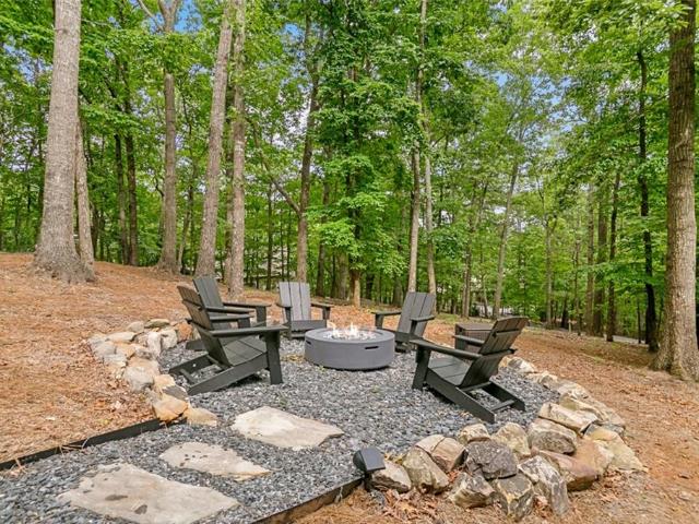 233 Lone Wolf Trail