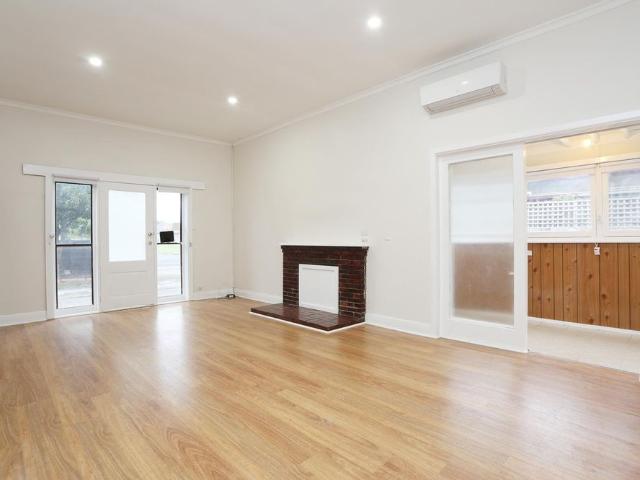 233 Main Road West St Albans VIC 3021