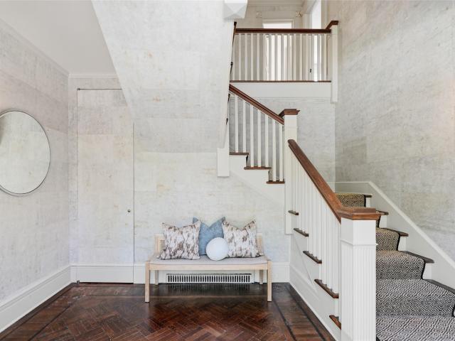233 Mclain Street