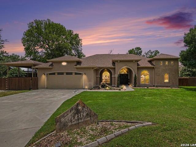 233 Meadowlark Ln
