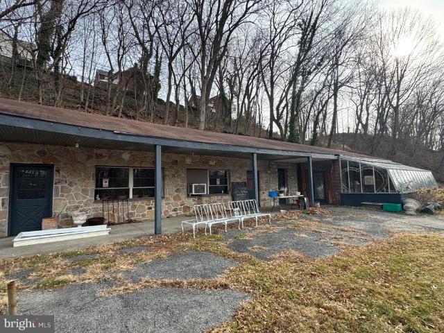 233 Scottdale Road