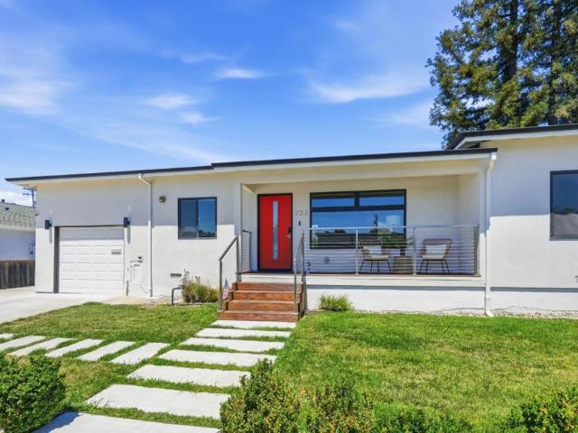 233 Poinsettia Avenue