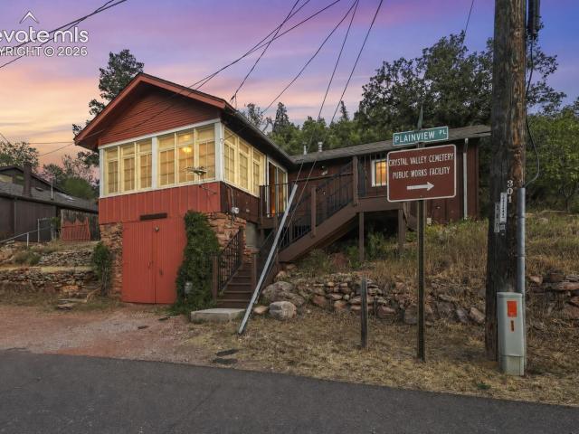 233 Plainview Place