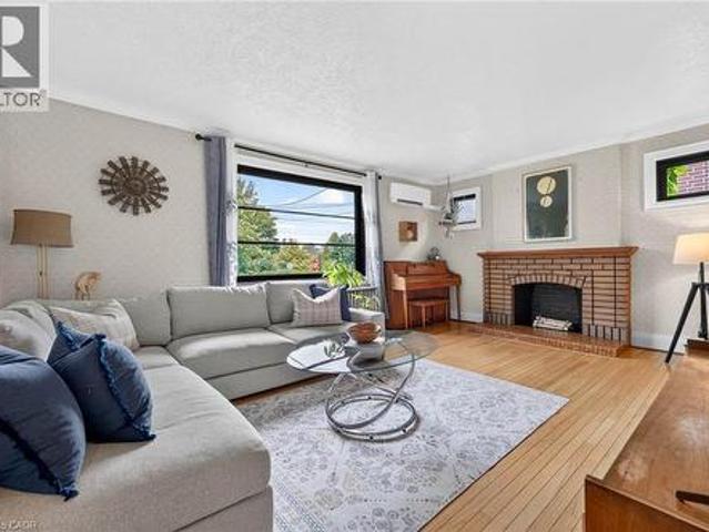 233 Rosemount Avenue, Toronto, ON, M9N 3C5 house for sale | Listing ID 40871 | Royal LePage