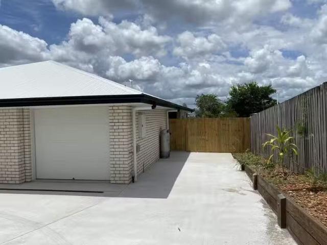 2/33B Cootharaba Road, GYMPIE, QLD 4570 Unit for Rent