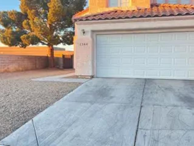 2344 Ozark Way, 3 beds, 3 full baths