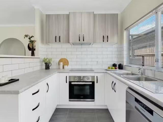 2/345 Mayers Street, Edge Hill, QLD 4870