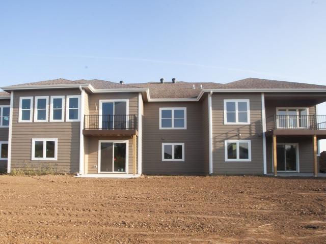 2345 N 10th Ave E, Newton, IA