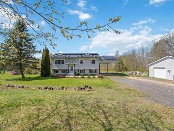 2345 Harmony Road, Aylesford, NS, B0P 1C0 house for sale | Listing ID 202609 | Royal LePage