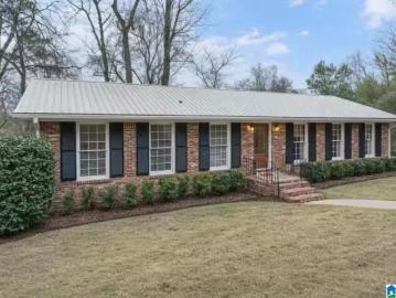 2345 WOODCREEK DR, HOOVER, AL 35226