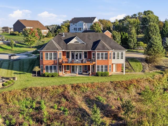 2341 Grandin Court