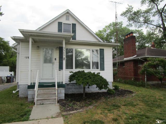 2342 Vivian Road