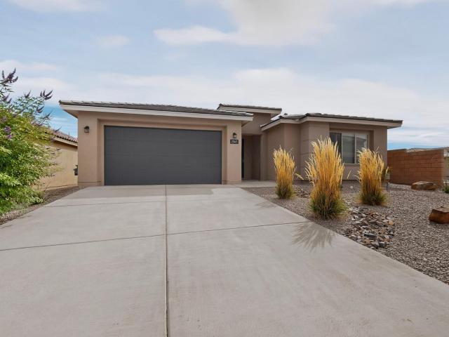 2343 Sandra Loop NE