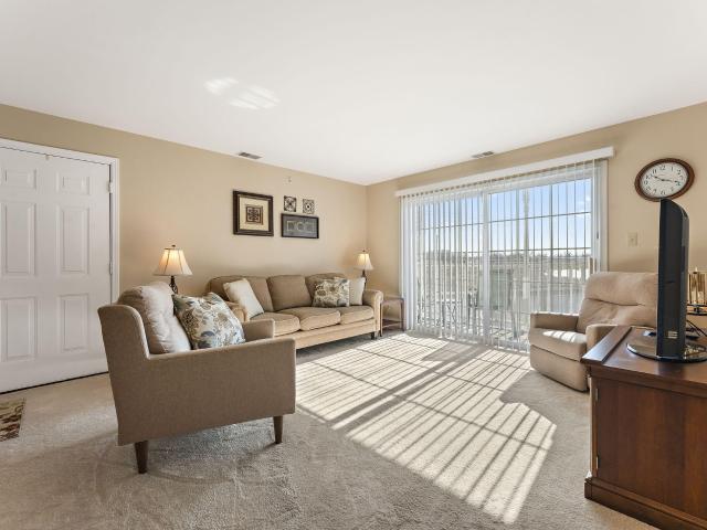 2343 99th St, Unit 2A, Highland, IN 46322 | MLS #833867