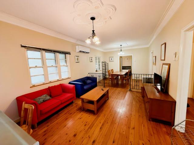 234 Carmody Rd, Brisbane