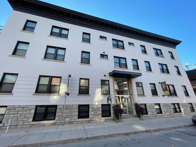 234 Charlotte St. 1 Bedroom Apartment for Rent