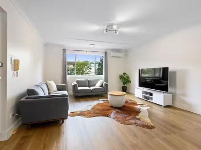 2/34 Macaulay Street, COORPAROO, QLD 4151 Unit for Rent