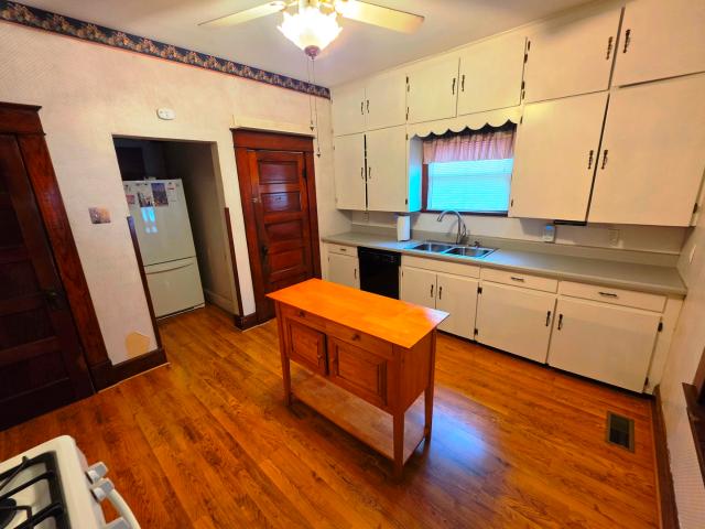 234 N Cherry Street